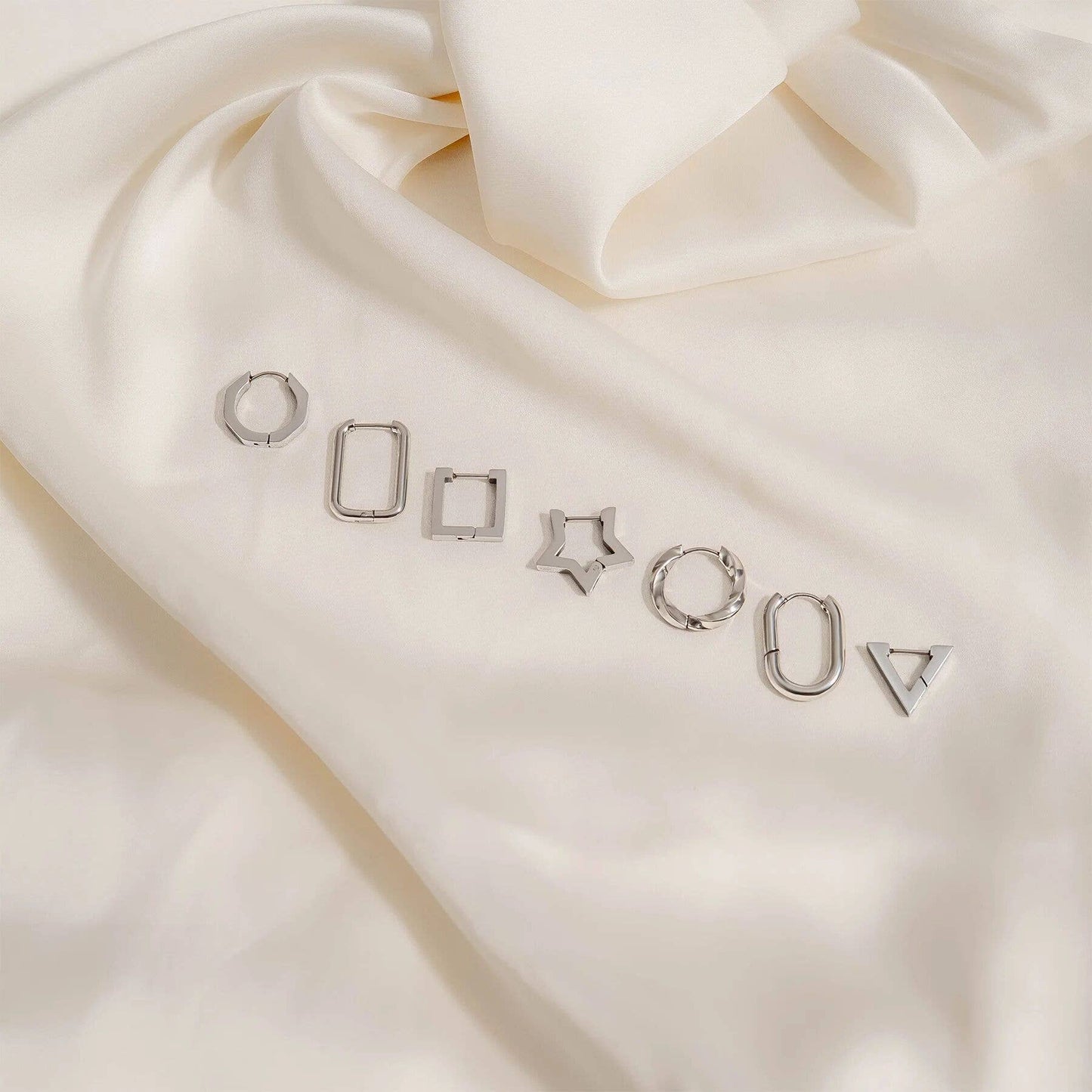 18K Gold PVD Stainless Steel Oval Huggie Earrings: Gold / 15mm