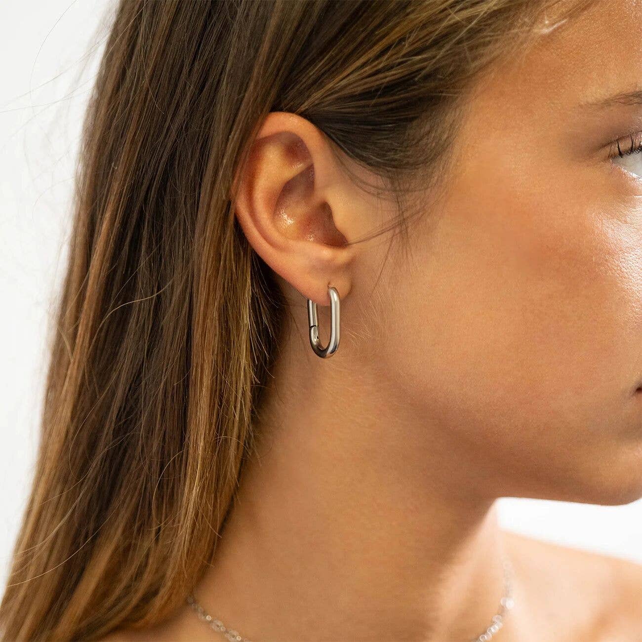 18K Gold PVD Stainless Steel Oval Huggie Earrings: Gold / 15mm